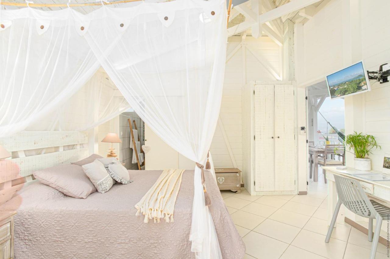 Bungalow Vanille Pacane - Vue Mer Avec Spa Prive Les Trois-Ilets Bagian luar foto