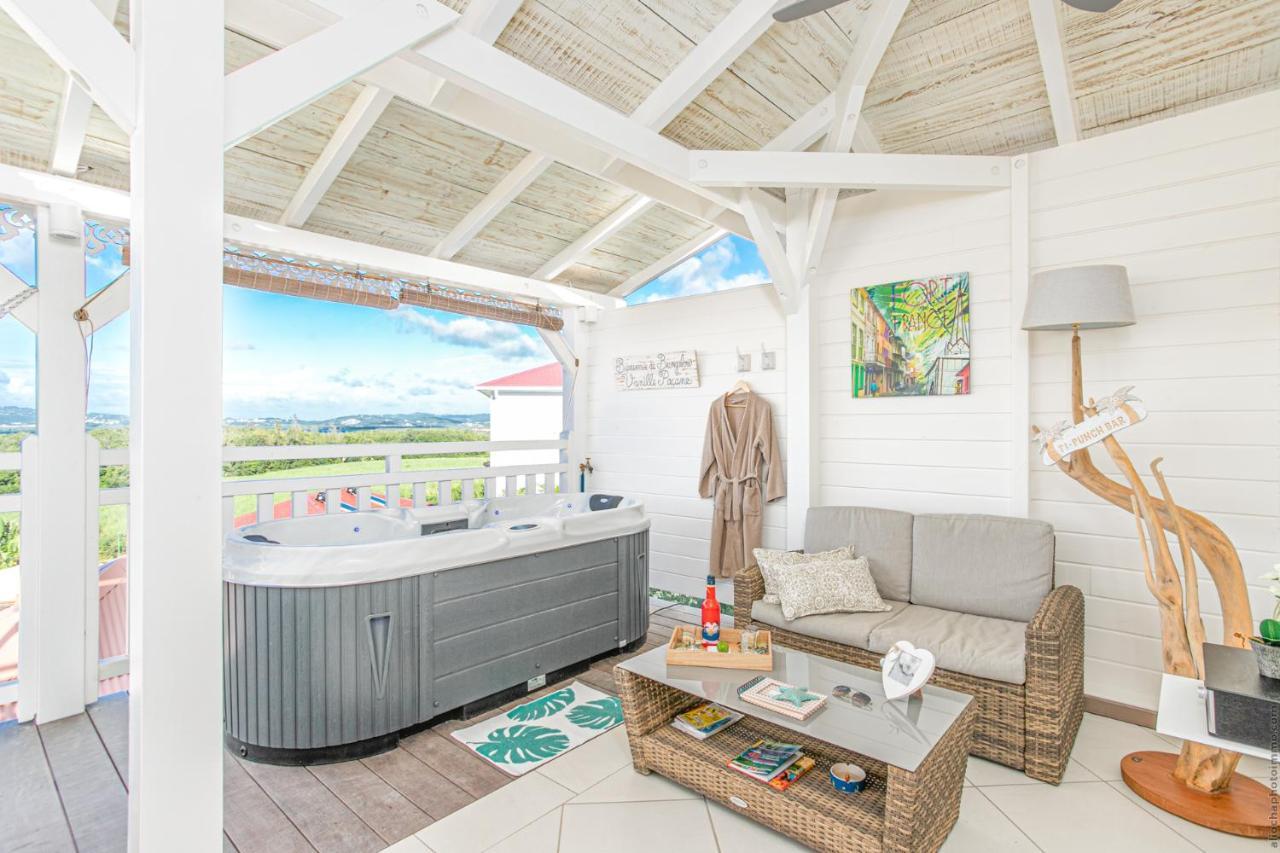 Bungalow Vanille Pacane - Vue Mer Avec Spa Prive Les Trois-Ilets Bagian luar foto