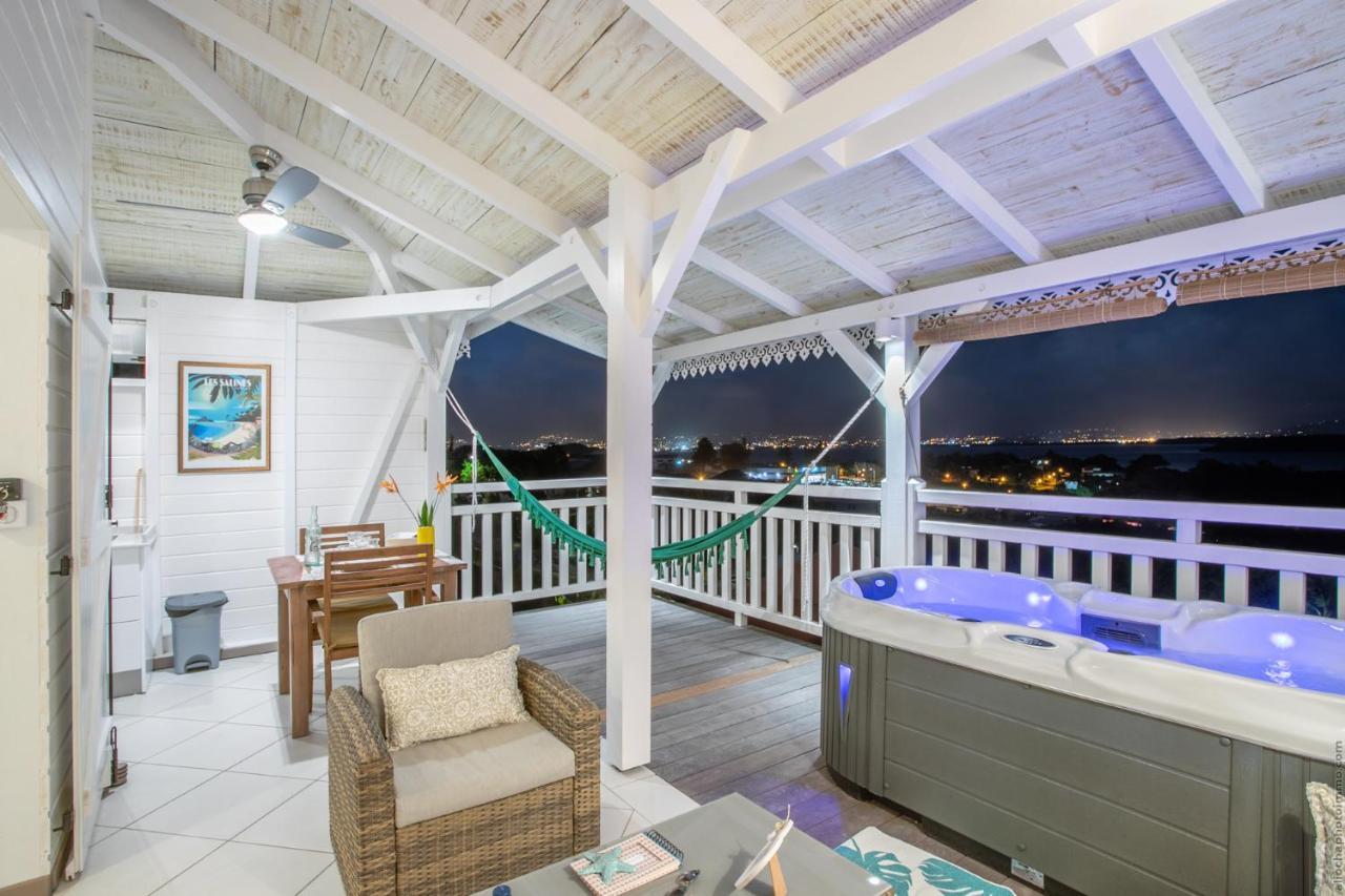 Bungalow Vanille Pacane - Vue Mer Avec Spa Prive Les Trois-Ilets Bagian luar foto