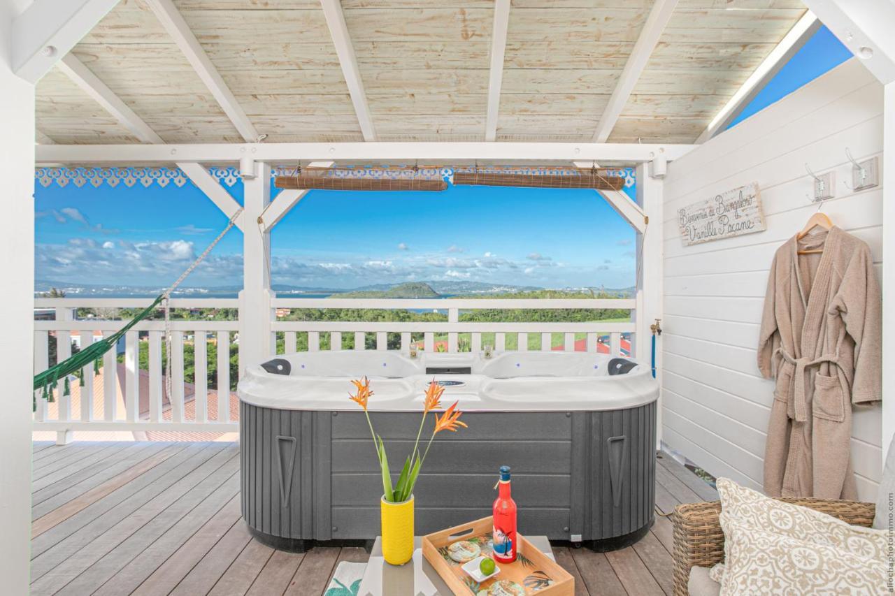 Bungalow Vanille Pacane - Vue Mer Avec Spa Prive Les Trois-Ilets Bagian luar foto